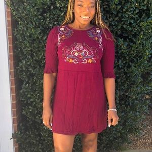 🥰 Embroidered dress